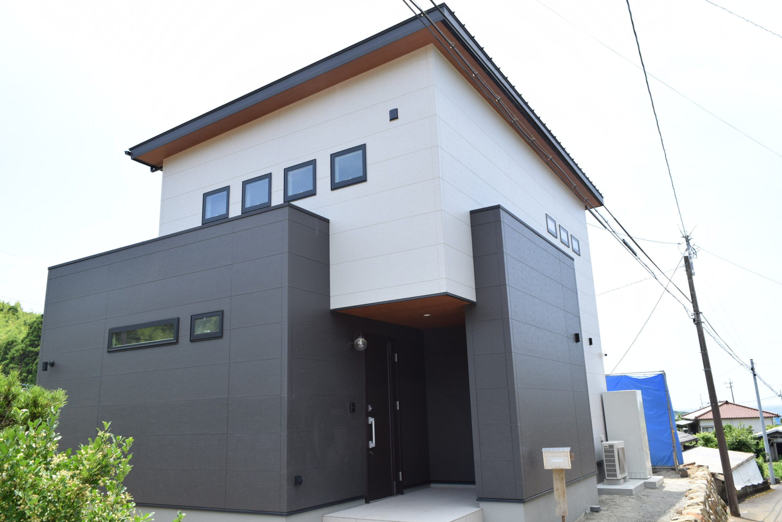 海が見えるモダンな家